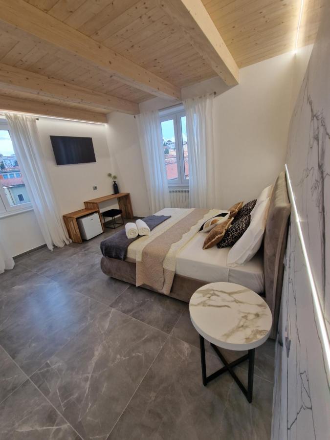 Marla Rooms Специя Экстерьер фото