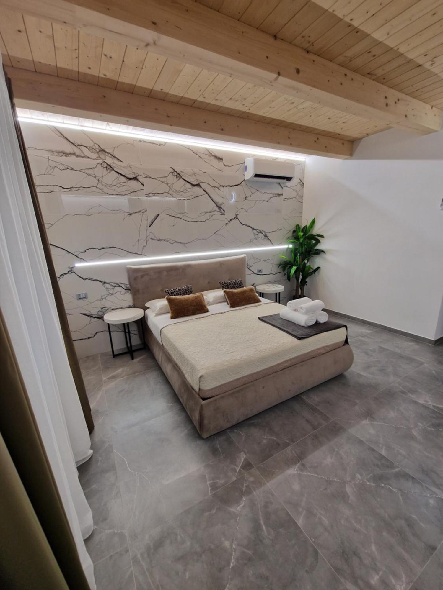 Marla Rooms Специя Экстерьер фото